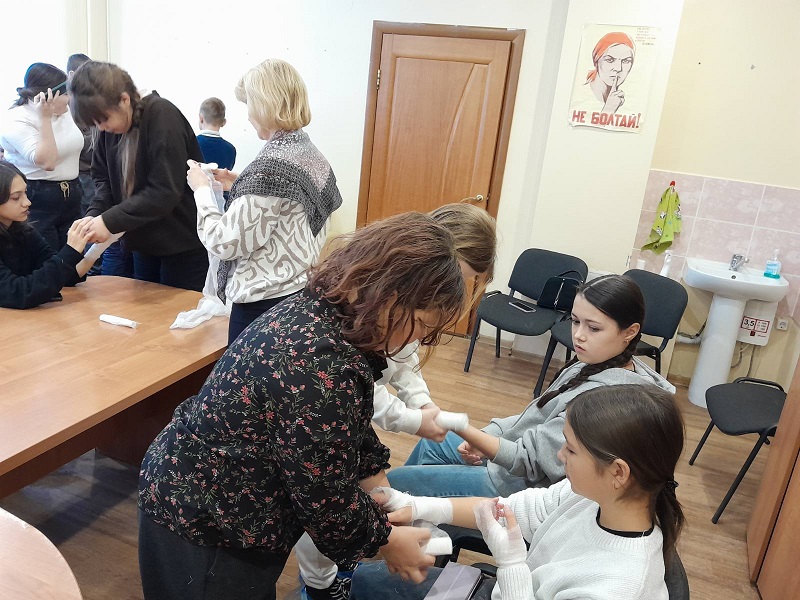 Учащиеся посетили Большенагаткинскую районную больницу.